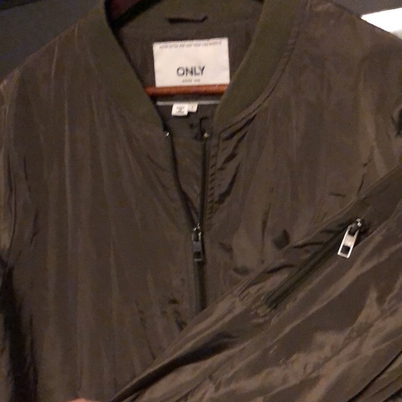 Mens stylish long bomber jacket - Picture 3 of 4